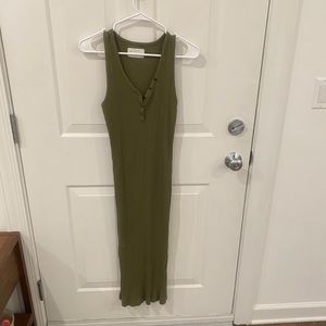 Green ribbed midi dress